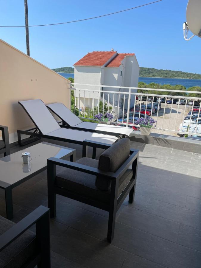 Apartments Miriam Srima Vodice Exterior foto